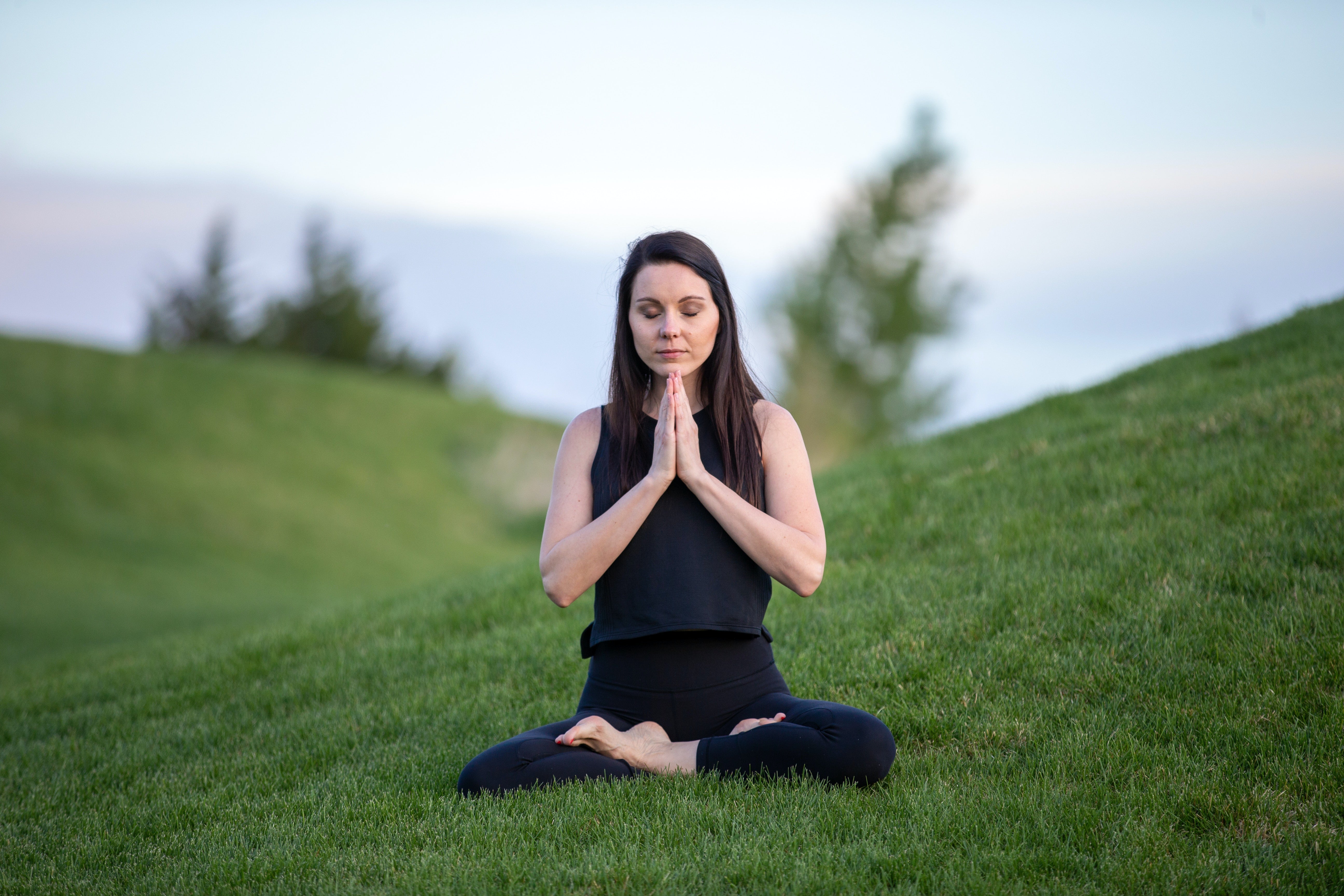 A Beginner's Guide to Meditation: Cultivating Inner Peace and Mindfulness